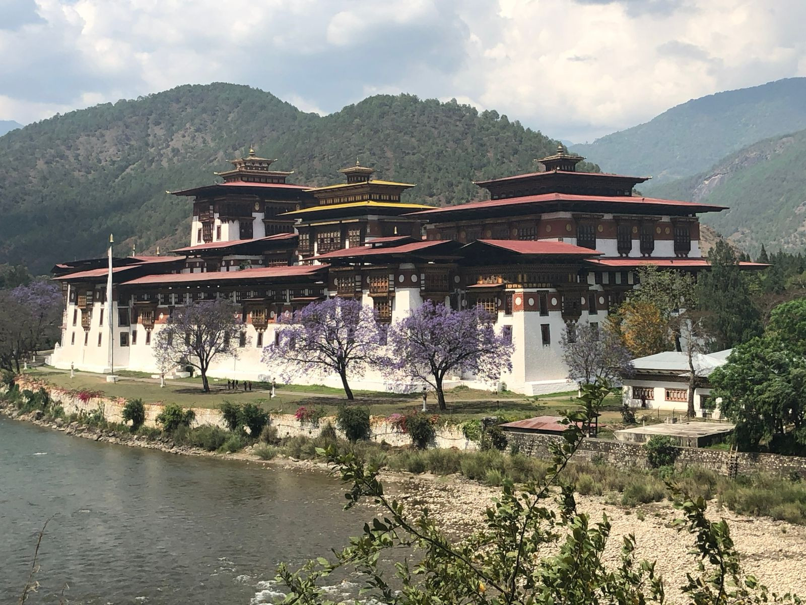 How to Get to Bhutan From India? By Air, Train, Car, Bus